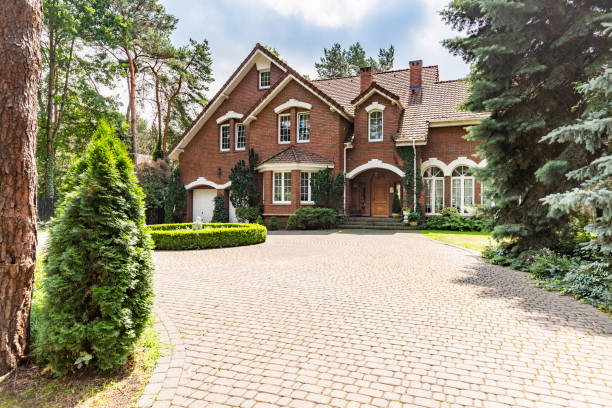 Best Professional Driveway Pavers  in Jarrell, TX